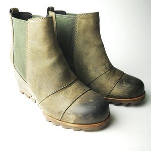 Sorel Lea Waterproof  Chelsea Wedge  Boots size 5